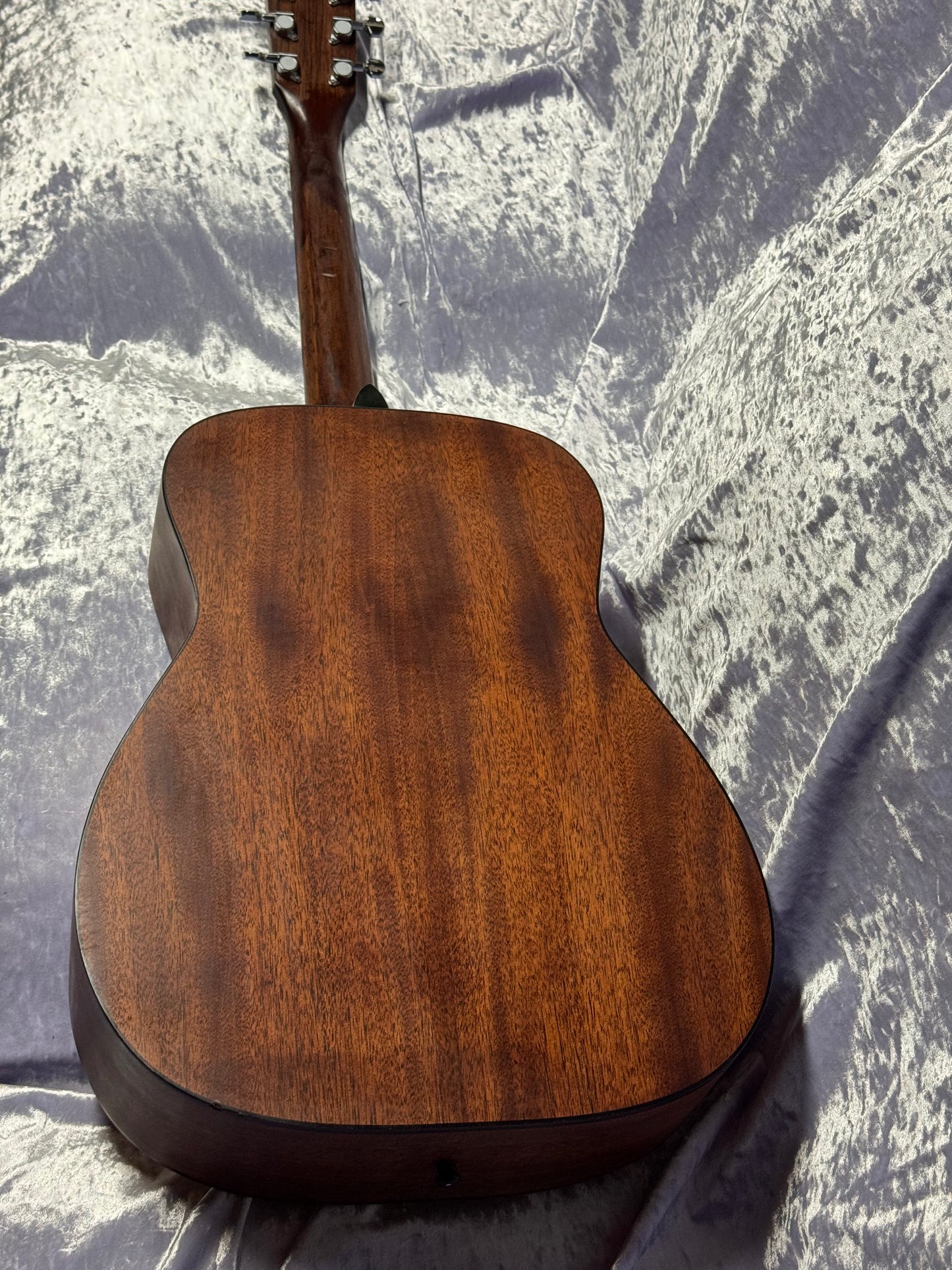 Cort Acoustic Guitar Concert size.
