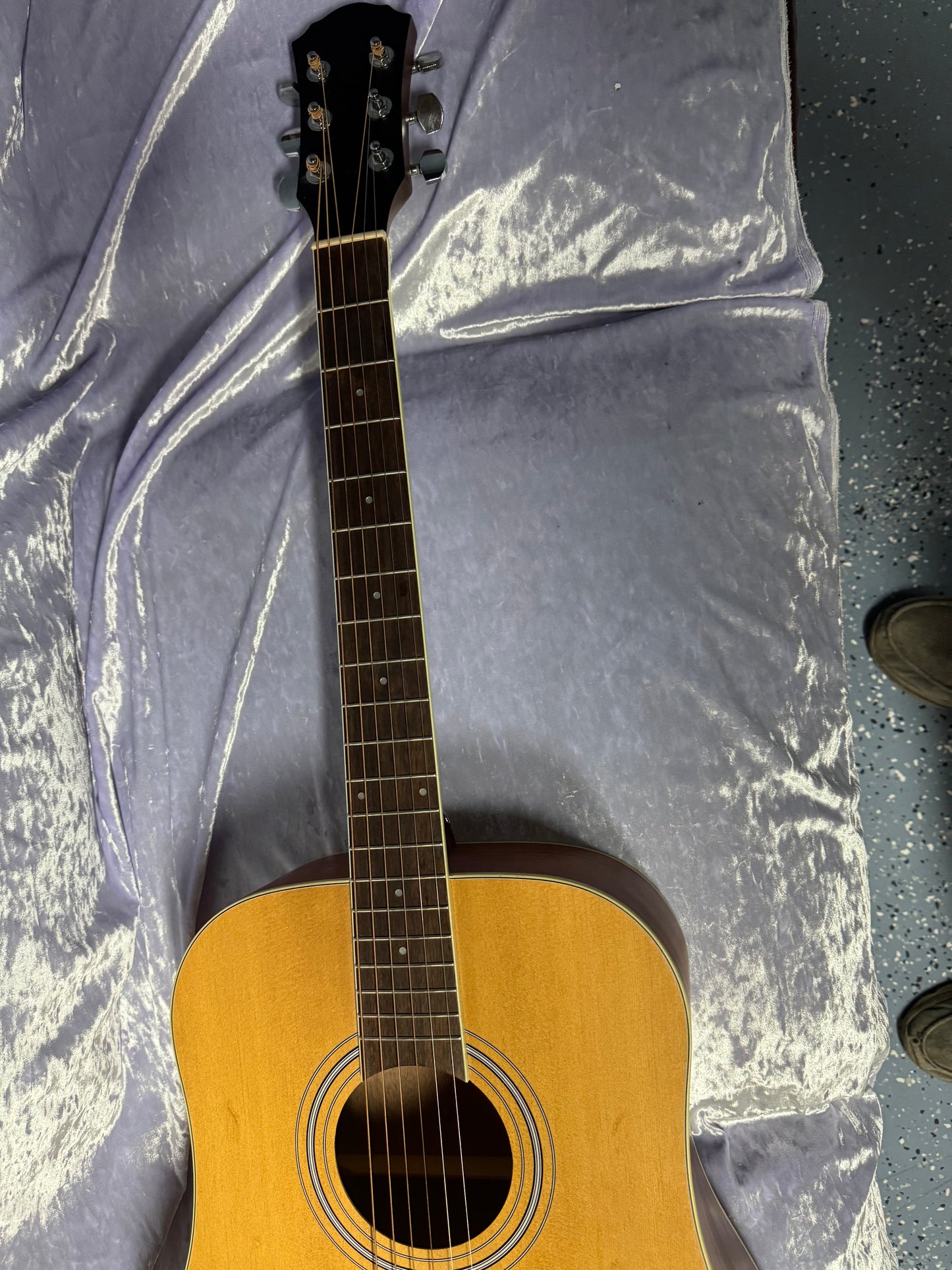 Used Acoustic Guitar setup ready to play.